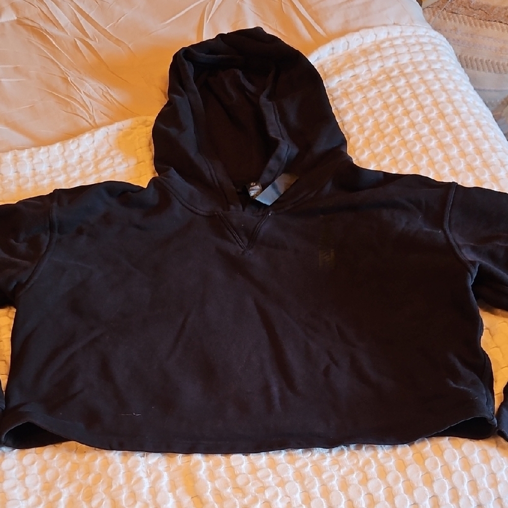 Black Cropped Lululemon Team Canada Hoodie Size 14